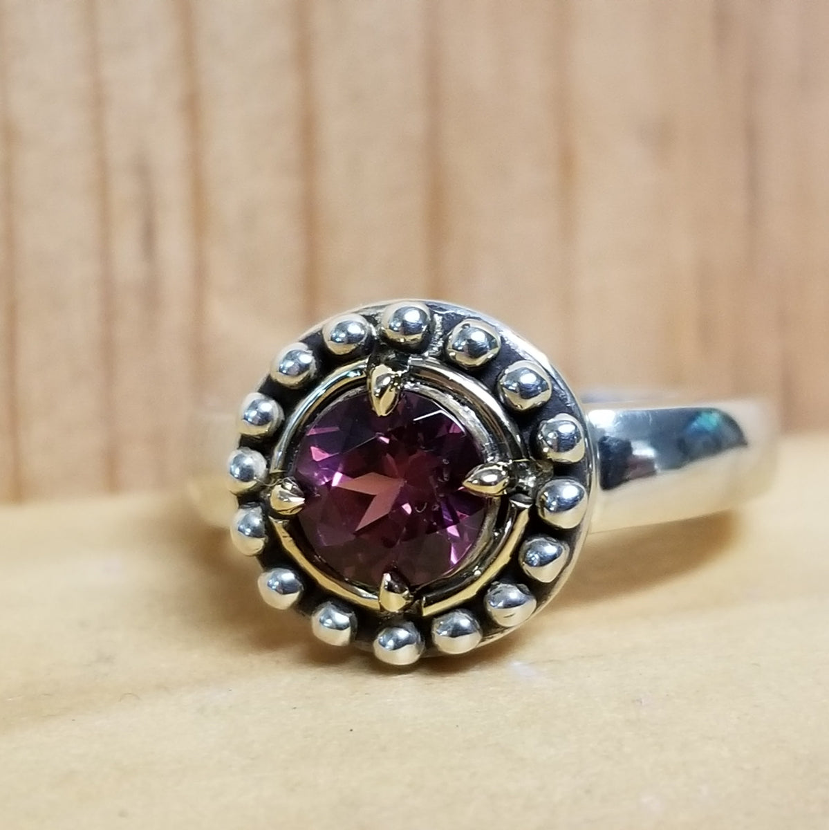 MODERN STERLING SILVER MAGENTA SPINEL IN 18kt GOLD
