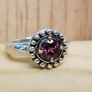 MODERN STERLING SILVER & MAGENTA SPINEL IN 18kt GOLD