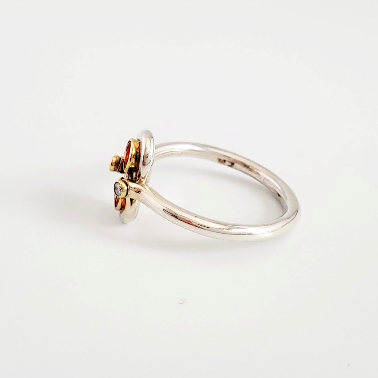 TWO-TONED ORANGE SAPPHIRES & DIAMONDS IN 18KT & STERLING SILVER