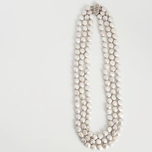 WHITE FRESHWATER COIN PEARL & 14K GOLD NECKLACE